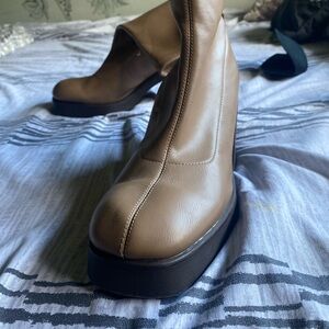 Ankle boots